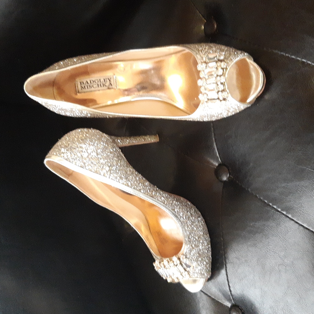 Badgley Mischka size 9.5 heels - Picture 12 of 16